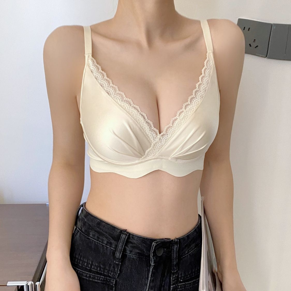 Adjustable Women's plus size Underwear Large Chest Small Skinny Gather Sexy Upper Bra
