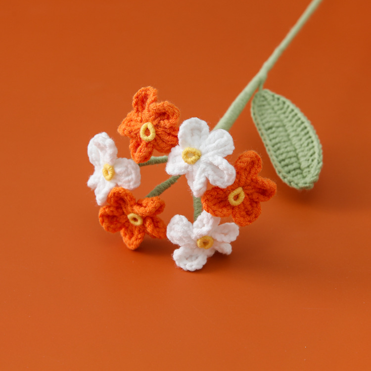 Picture of Small fresh hand-woven snow Phil wire gradient color forget-me-not flower branches for teachers, girlfriends, relatives and friends finished flowers