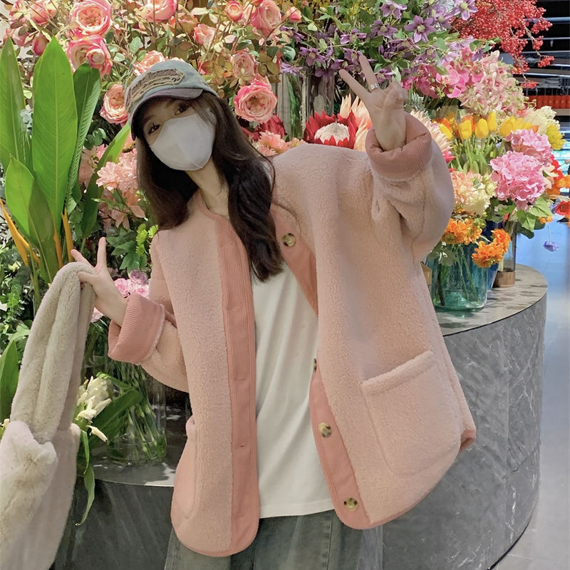 Picture of Hong Kong-style vintage shearling jacket for women, new winter loose casual color-blocking thickened composite suede top trendy