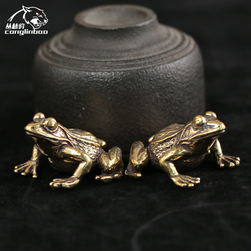 Picture of Pure Brass Refined Solid Retro Frog Prince Desktop Ornaments Pastoral Frog Shape Tea Pet Small Handle