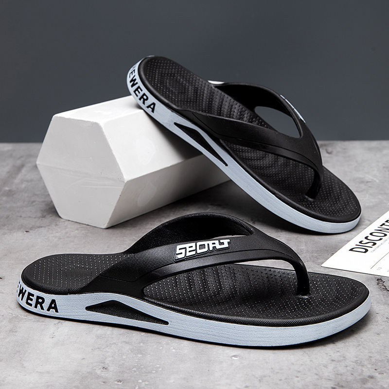 Simple New Flip-flops Men's Summer Slippers Student's Korean-style Outer Wear Non-slip Splint Shoes Beach Shoes