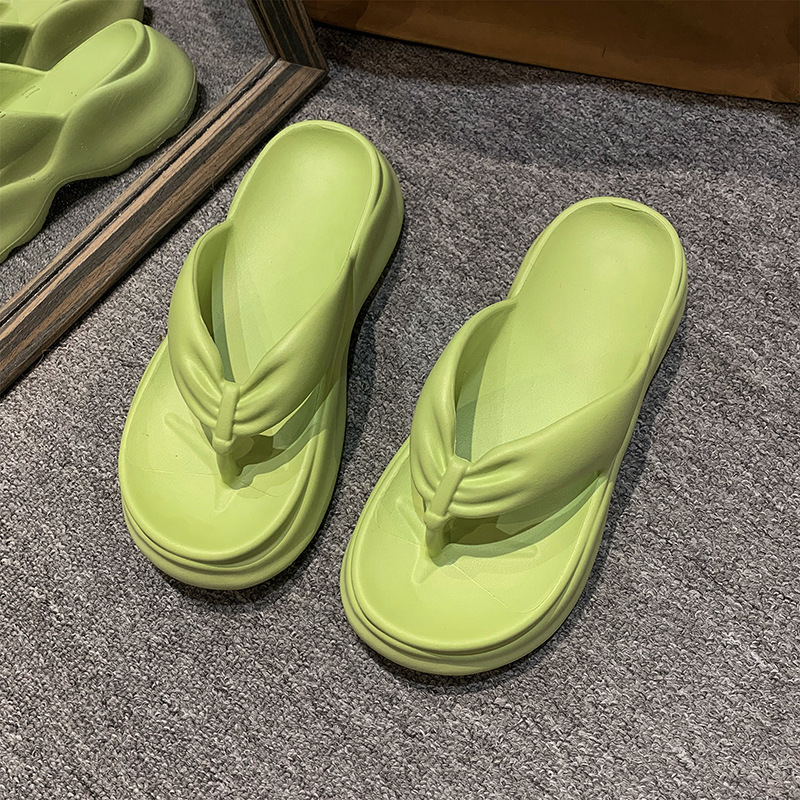 Picture of 2025 New Thick-Soled Flip-Flops for Women to Wear as Outerwear, Non-Slip, Anti-Odor High Heels, Seaside Beach Eva Flip-Flops for Women, Summer
