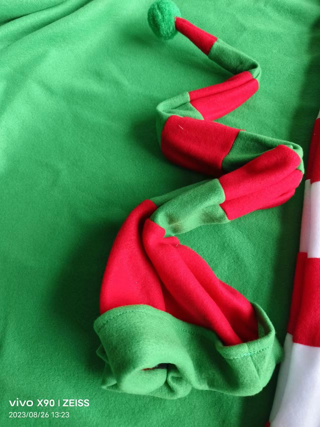 Picture of New Christmas decorations Christmas holiday costumes Christmas kitchen apron family party supplies hat
