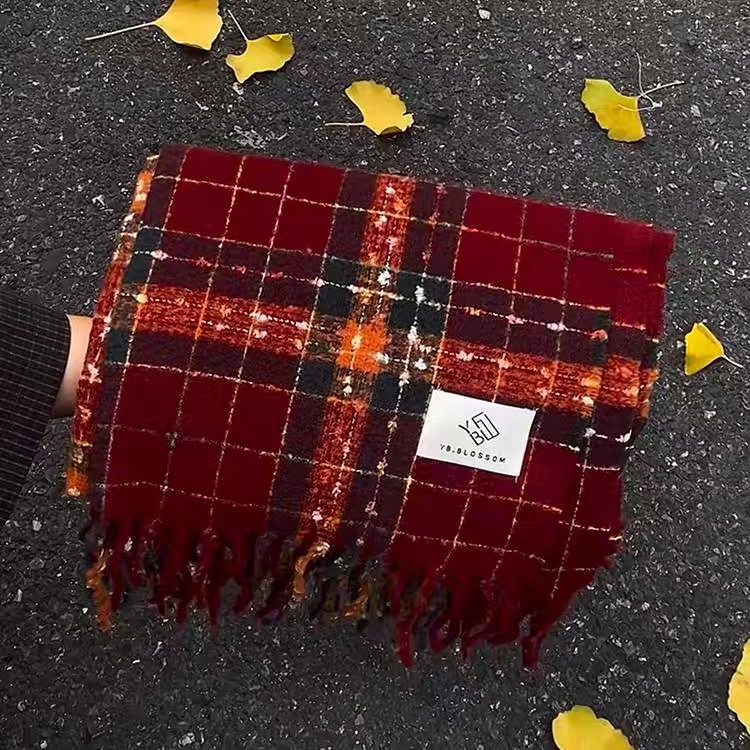 Picture of Maillard new striped scarf women's autumn and winter thickened warm neck snood student versatile solid color scarf manufacturer cross-border