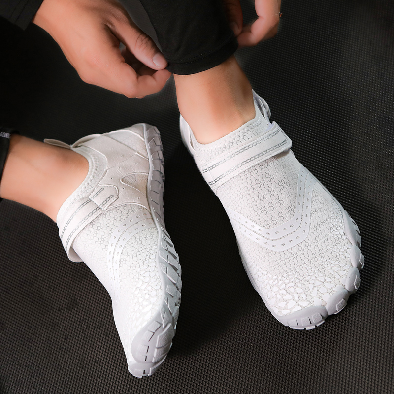 Indoor Fitness Shoes Men and Women Skipping Rope Shoes Silent Treadmill Shoes Gym Training Yoga Five Finger sneaker