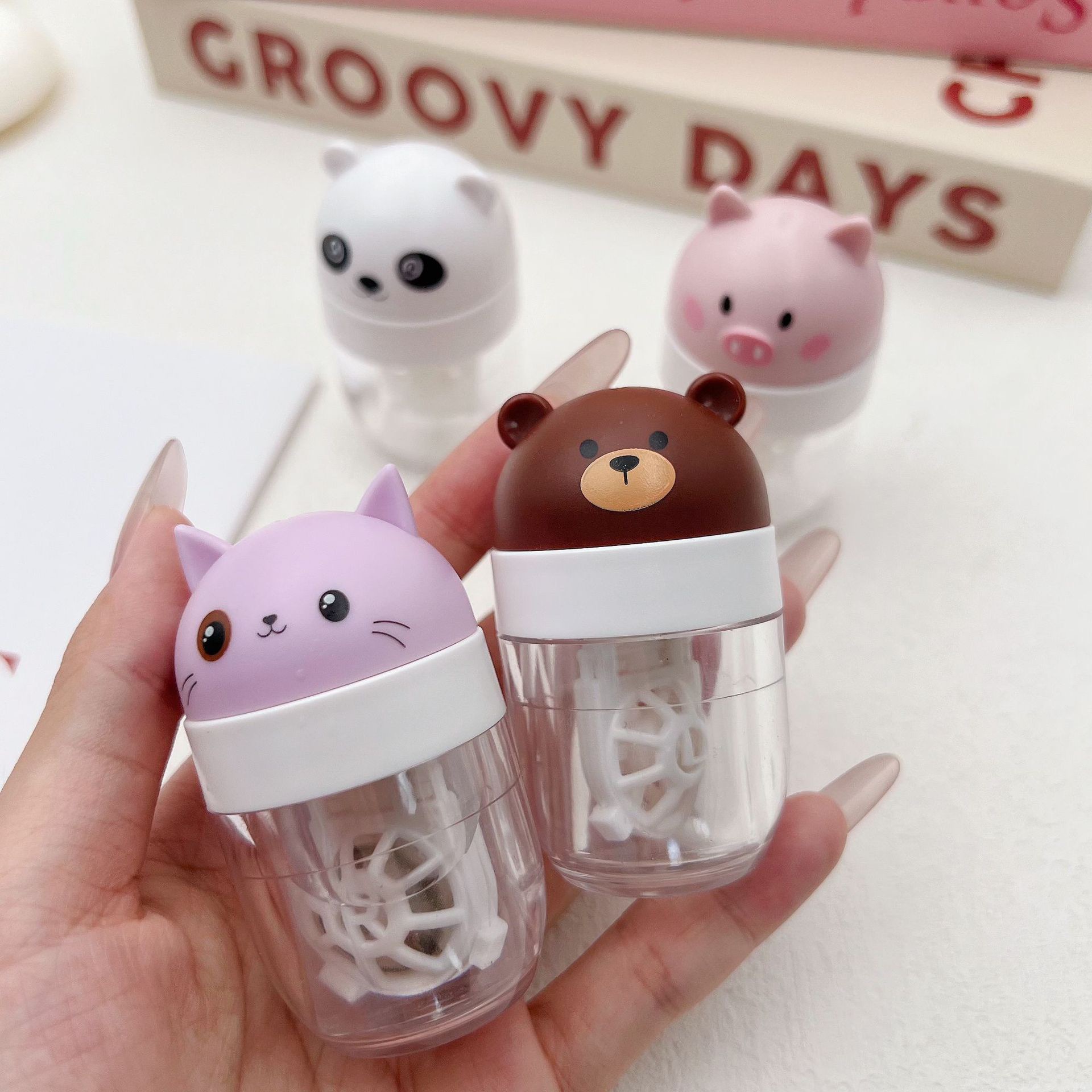 New cute cartoon animal contact lens washer manual washer rotating semi-automatic washer 876