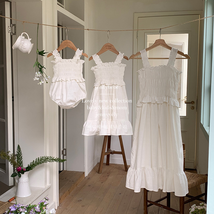 Korean-style Mother-daughter Parces' Ins-style Baby Girl's Lace dress Baby's Fresh-style Sling Ass-fitted Fart Clothes