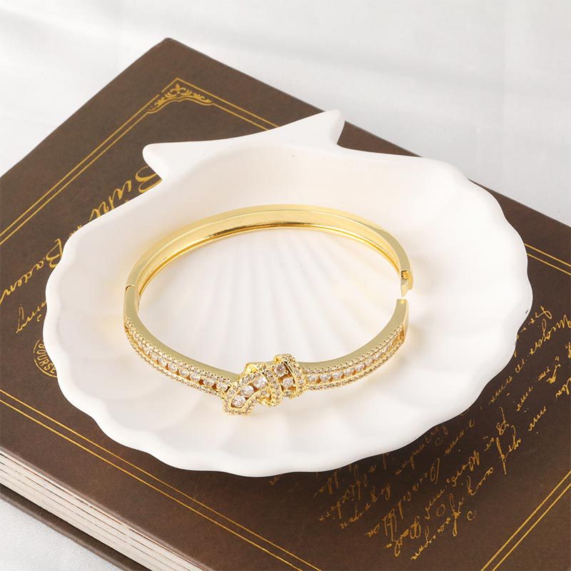 Lu District Europe and the United States hot copper plated open bracelet personality fashion inlaid zircon bracelet wholesale direct sales