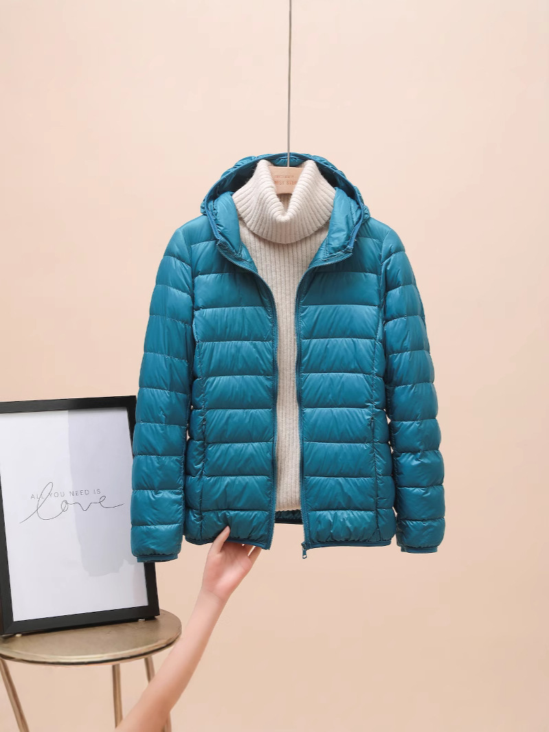 Picture of European Down Jacket Women's 2025 New Short Lightweight Thickened Warm Slim Korean Style White Duck Down Fashion Jacket