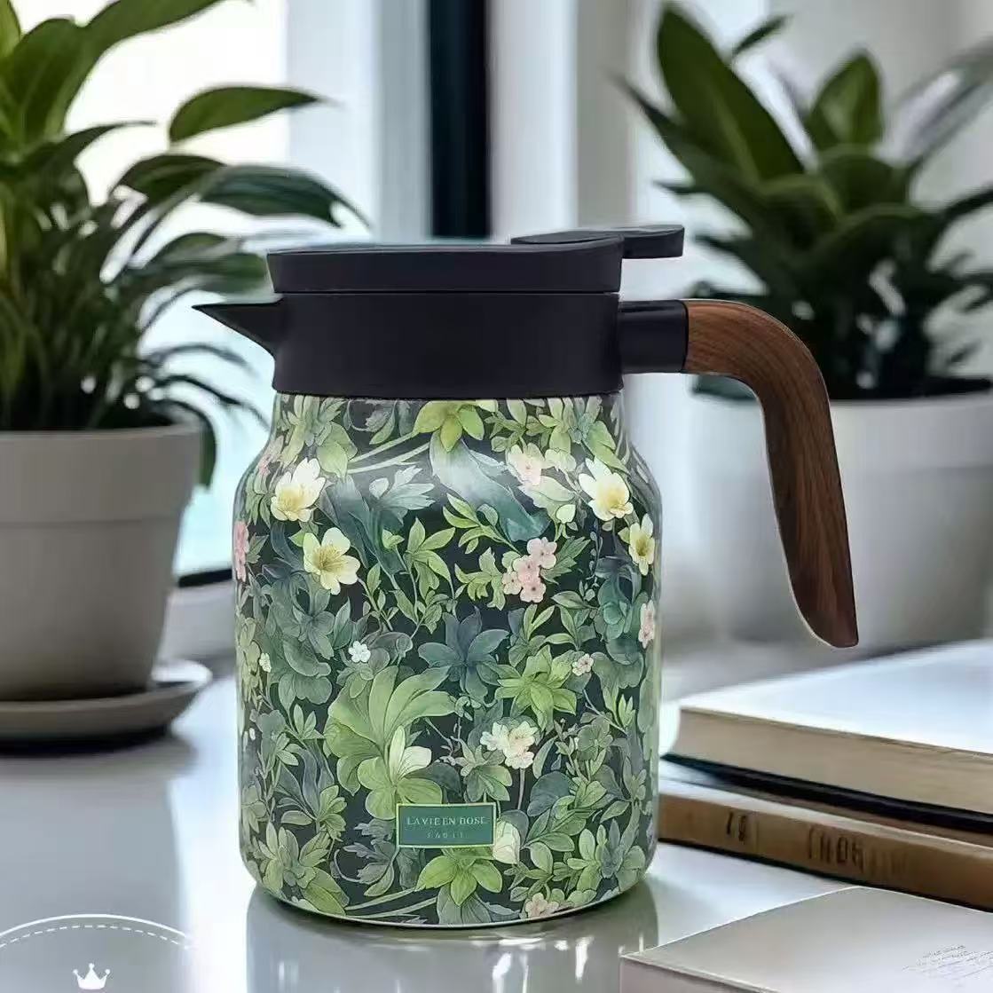 Picture of New super large capacity 316 stainless steel stewed teapot smart household pot handle insulation pot gift pot