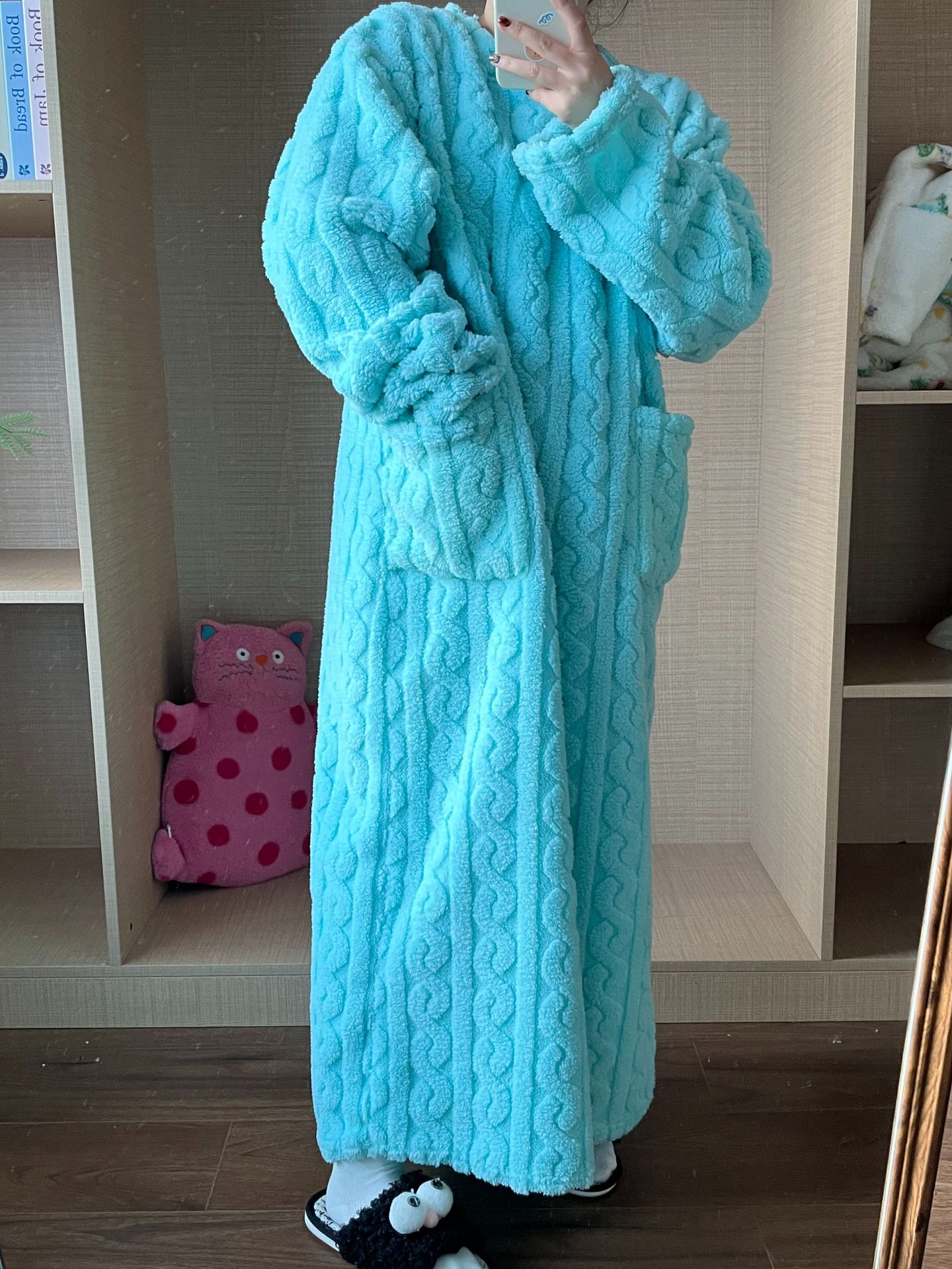 Picture of [Original Real shot] walking quilt coral velvet jacquard nightgown winter pajamas warm homewear nightdress