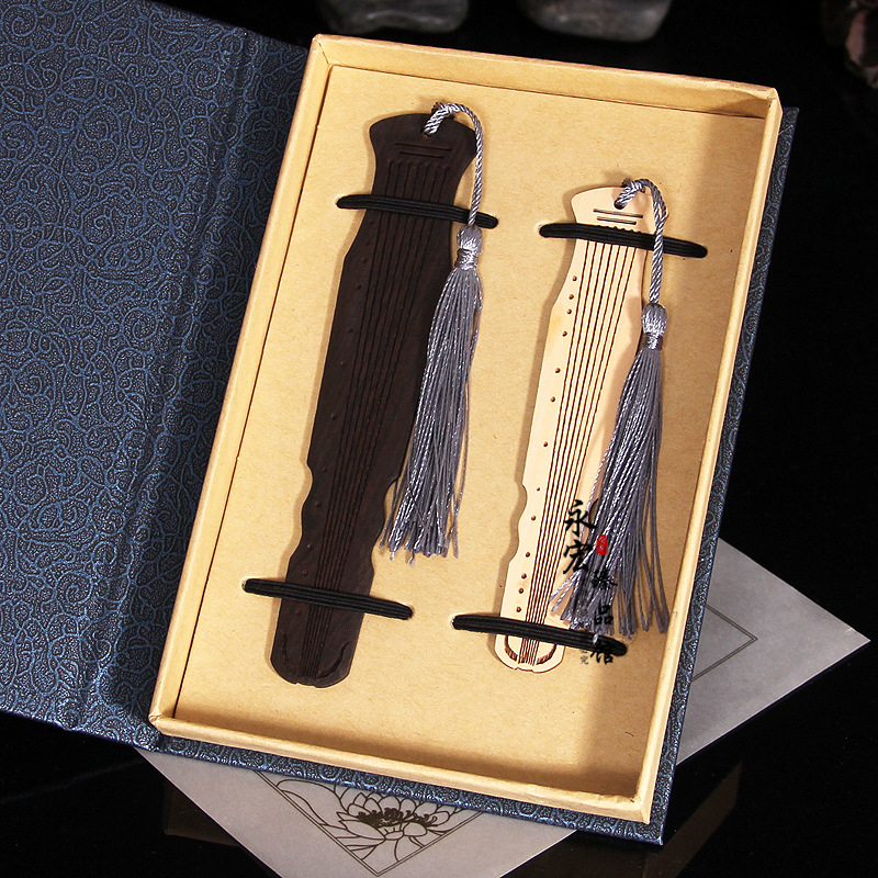 Picture of Ebony boxwood guqin bookmark Qin Se and Ming Guqin two-piece wooden bookmark lettering