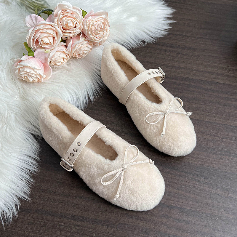 Fall/winter new Mao Mao shoes wear bean shoes fleece-lined Mary Jane bow increased plus size women's shoes 41-43