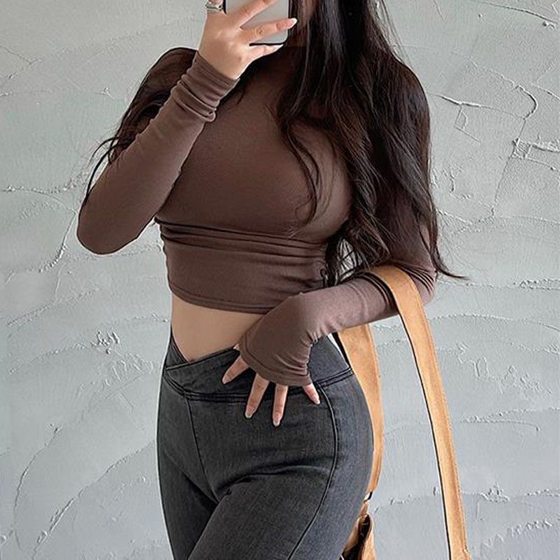 Picture of Half Turtleneck Bottoming Shirt for Women, Spring-Feeling, Tight-Fitting, Slimming Look, Right-Shoulder, Long-Sleeved T-Shirt, Short Style, Sexy Top