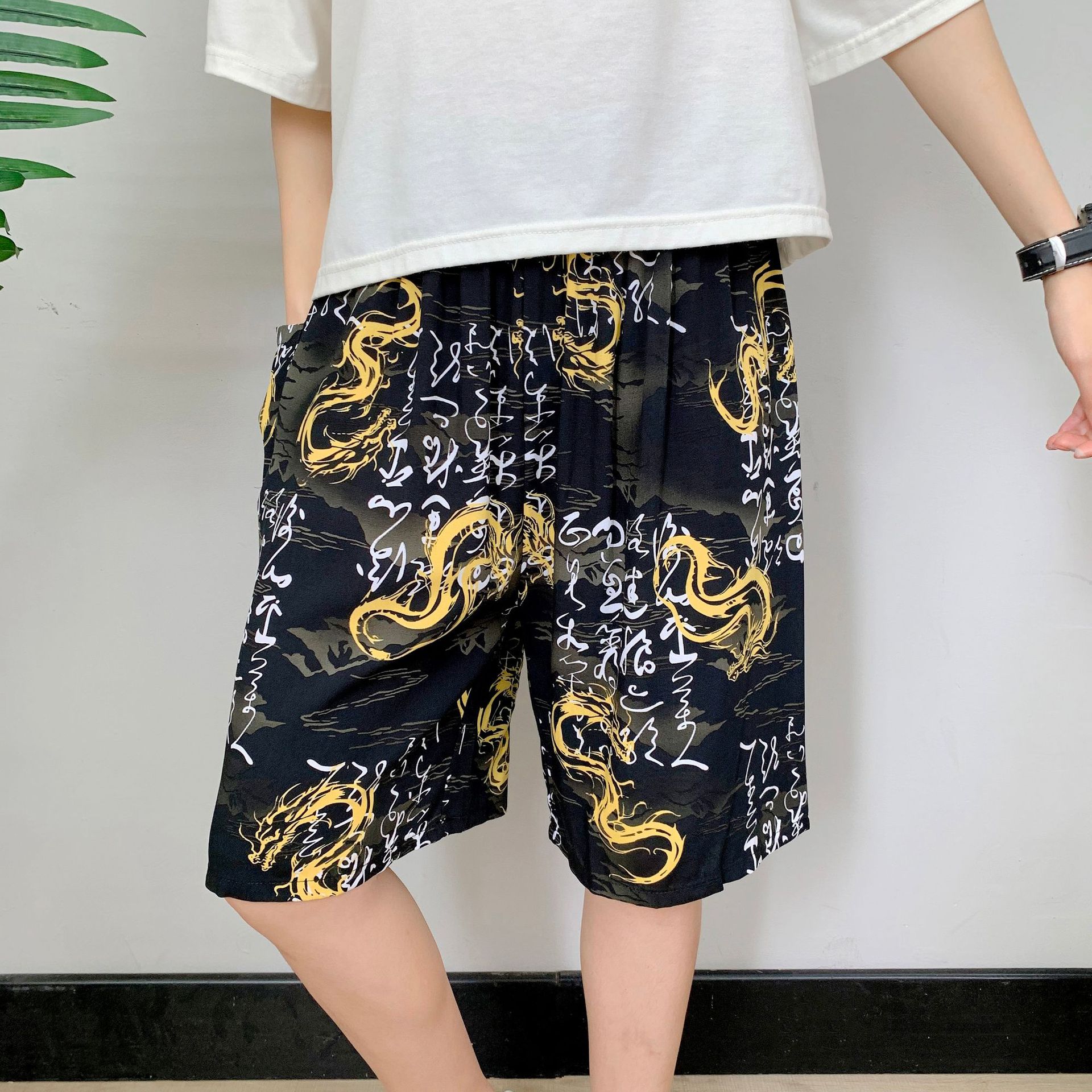 Picture of Cotton Silk Pajama Pants Men's Summer Thin Large Size Loose Shorts Casual Breathable Floral Pants Outer Wear Five-Point Beach Pants