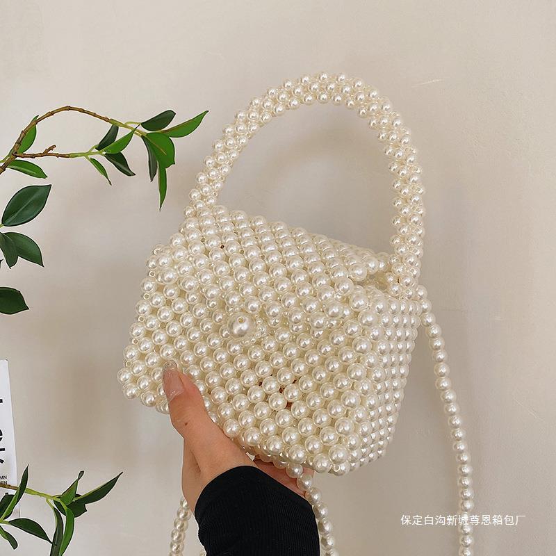 Niche Design Pearl Handbag 2024 New Fashion Beaded Chain Small Square Bag Fashionable Shoulder Crossbody Bag