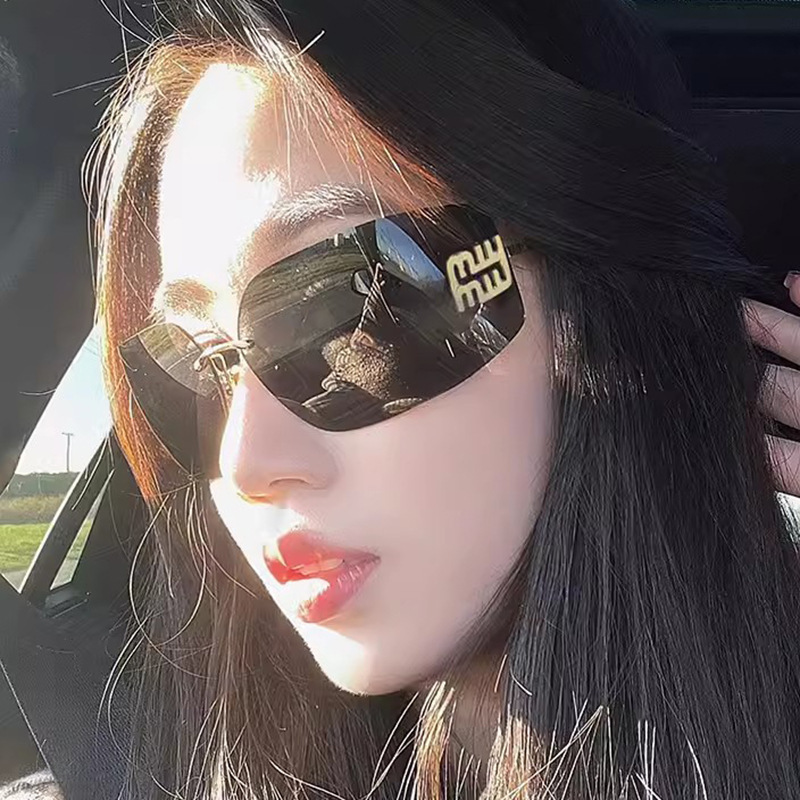Picture of European and American Rimless Slimming High-End Sunglasses 2025 New Retro Internet Celebrity Sunglasses Millennial Hot Girl Sunglasses