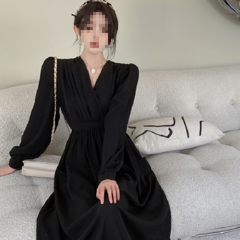 New French Style Retro Hepburn Style V-Neck Tight Waist Slimming Light Mature Style Dress
