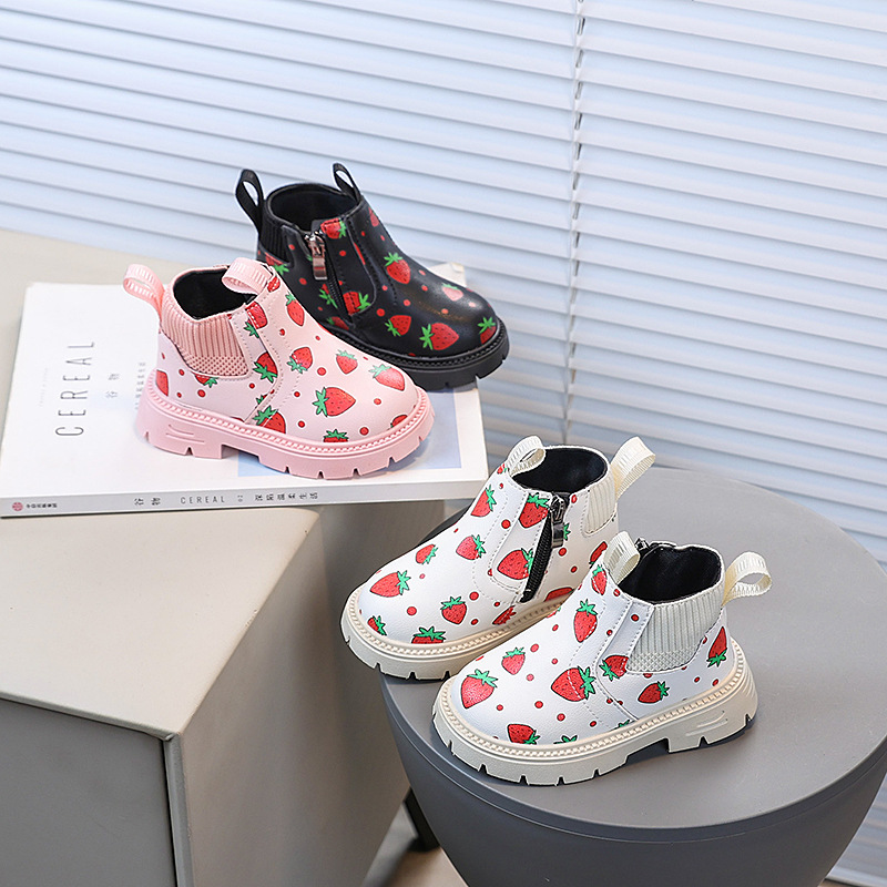 Children's Autumn and Winter 2025 New Single Boots for Girls Painted Soft Soles, Lightweight, Comfortable and Non-Slip Korean Style Short Boots
