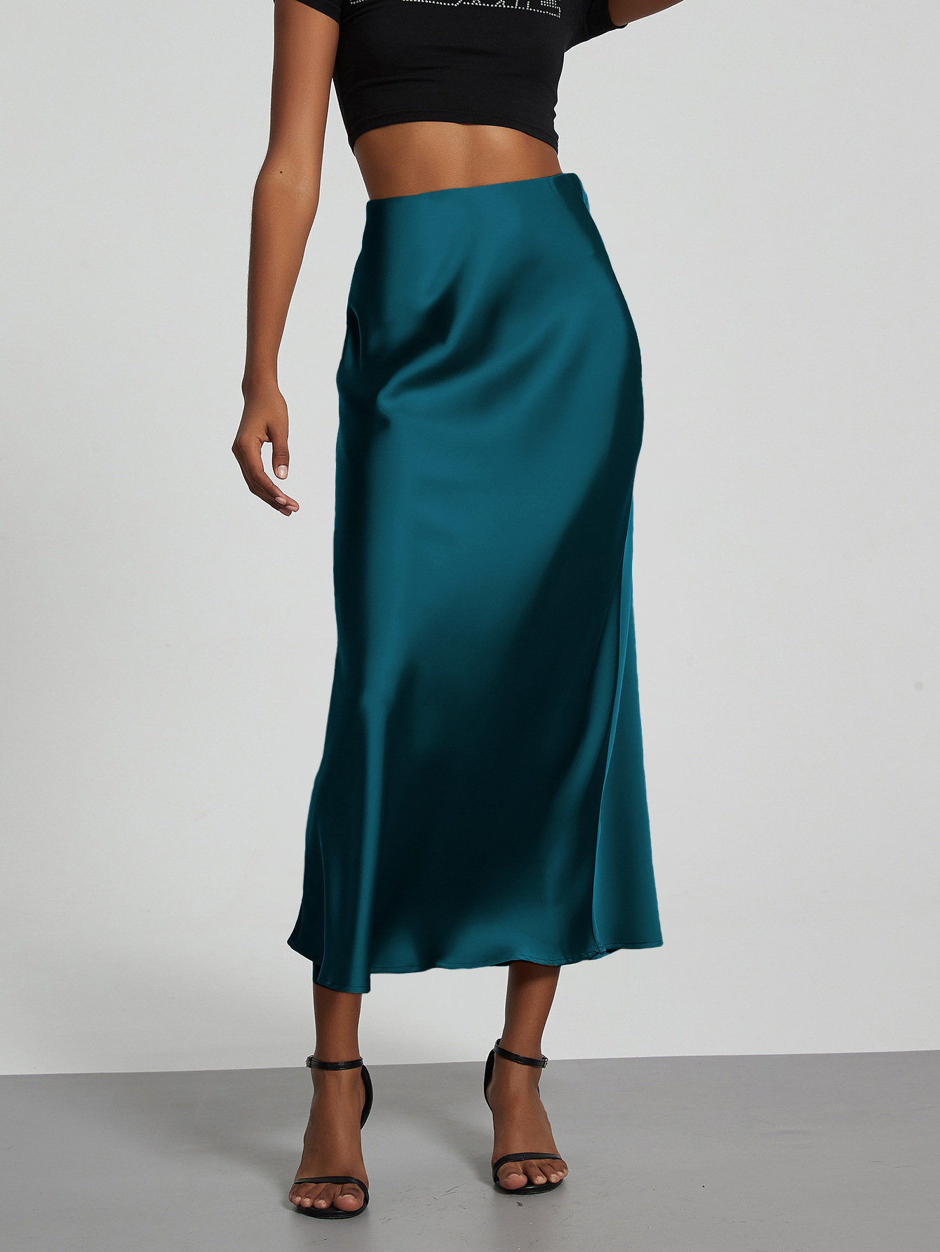 Cross-border women's clothing wholesale European and American style fashion temperament satin texture skirt high waist solid color glossy mid-length skirt