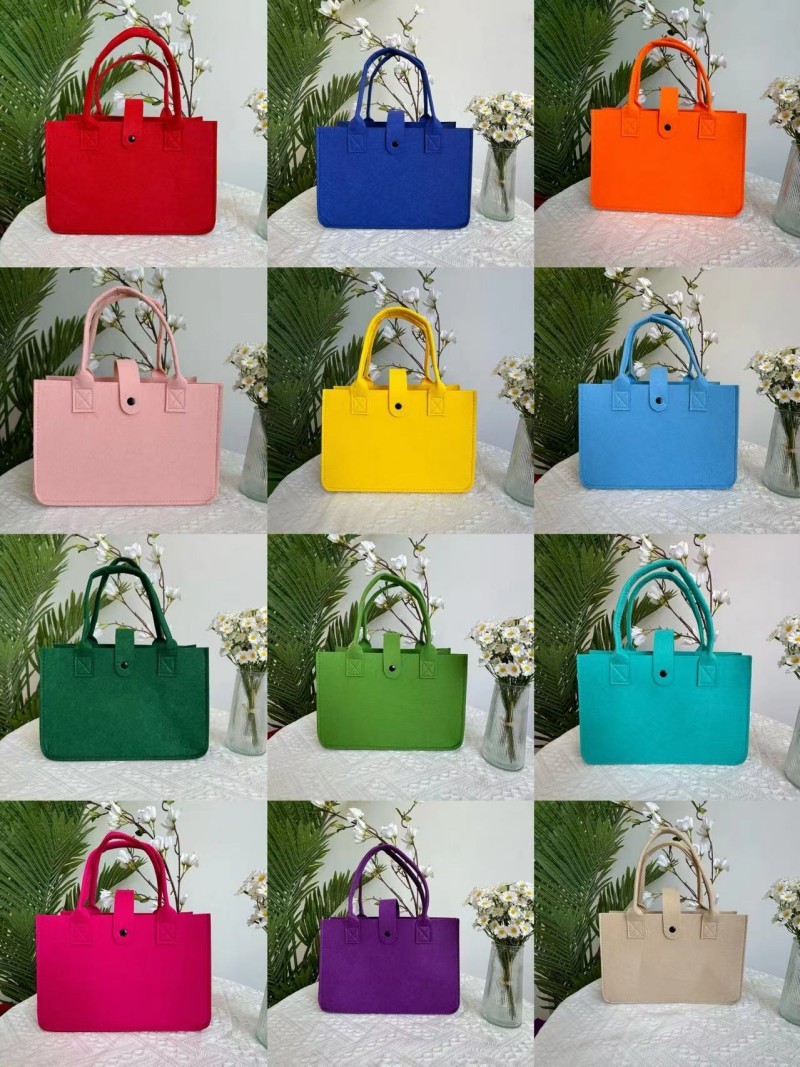Picture of Handbag Tote Bag Mid-Autumn Festival Cartoon Felt Bag Souvenir Small Bag Baby Full Moon Banquet Bag Mid-Autumn Festival Souvenir