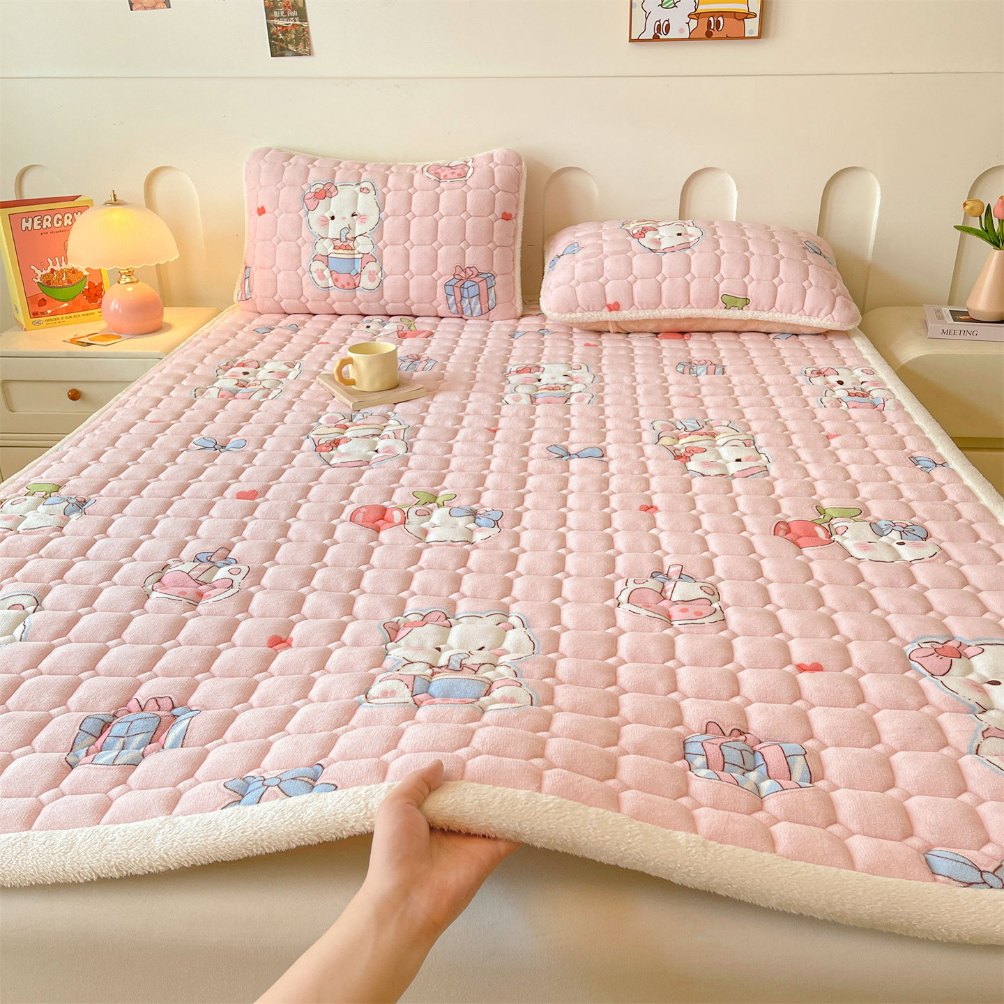 Picture of Class A maternal and child milk velvet mattress autumn and winter foldable washed anti-static home student dormitory bed cushion