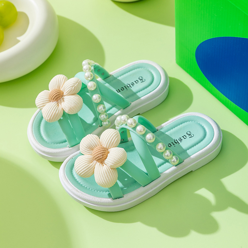 Picture of Girls Slippers Summer 2025 New Style Indoor and Outdoor Wear Non-Slip Soft Sole Wear-Resistant Cute Princess Style Slippers