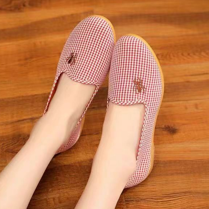 Picture of 25 Spring New Old Beijing Cloth Shoes, Non-Slip Tbottomon Soles, Comfortable Women's Shoes for Middle-Aged and Elderly Mothers, Casual Soft Soles