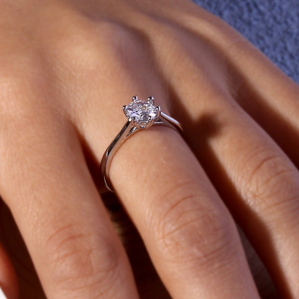 in stock Hot-selling Fashion High-end Sense Six-claw Diamond Ring Japanese and Korean Style Simple Adjustable Ring