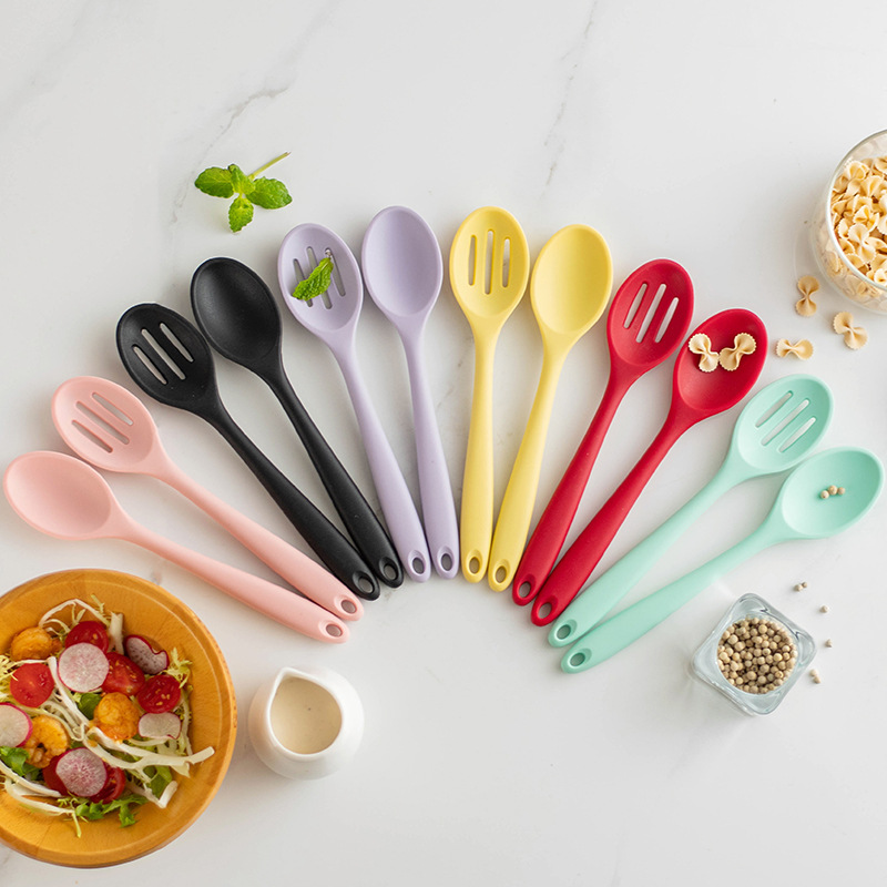 Picture of Cross-border integrated silicone spoon high temperature resistant cooking silicone dense kitchen tableware small soup spoon salad spoon