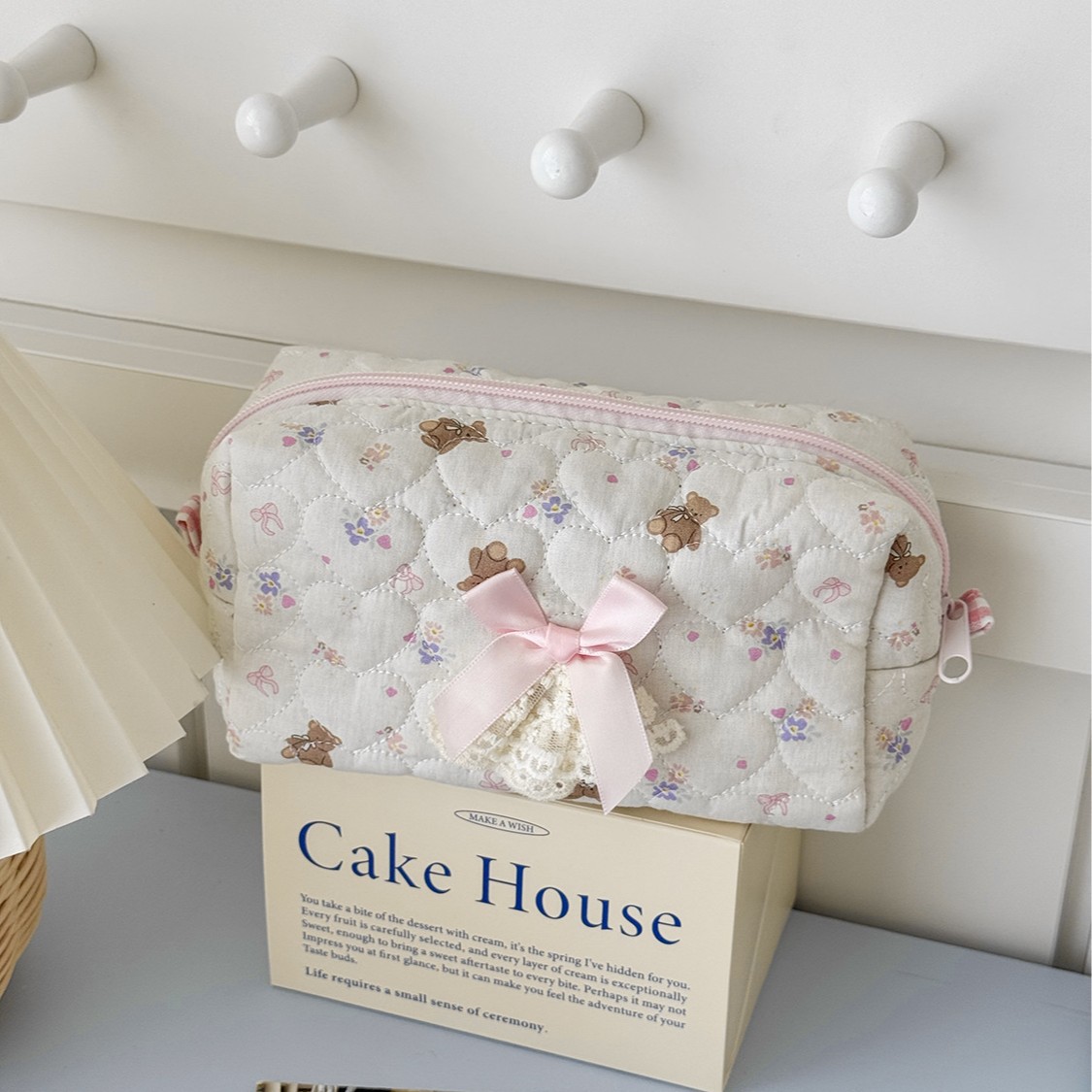 Picture of Cross-Border Bear Sweetheart Cosmetics Bag New Quilted Cute Ins Style High-Looking Large-Capacity Student Universal Pencil Case