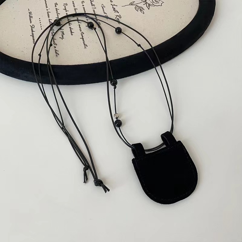 New PU Fashion All-match Hanging Neck Crescent Bag Pendant Internet Celebrity Hanging Neck Hanging Card Necklace Clothing Matching Hanging Accessories