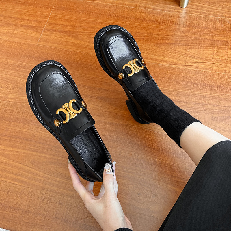 Grape mom same style 2024 new big toe small leather shoes thick bottom increased British style loafers single shoes women's trendy women's shoes