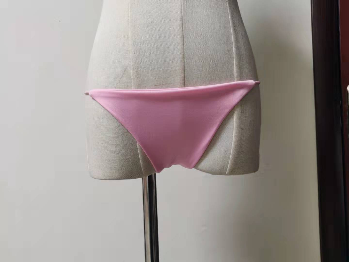 Picture of Jade Fragrant Pavilion New Version Double-Layer Thin Strap Thong Low Waist Low Waist Underwear Double-Layer Bikini Cotton Underwear for Women
