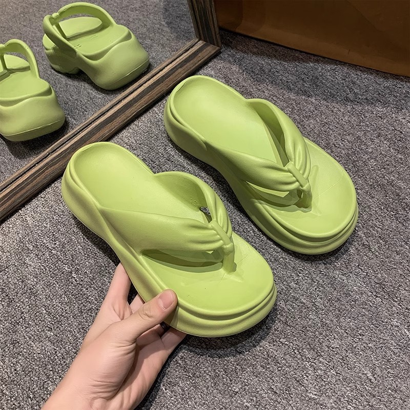 Picture of 2025 New Thick-Soled Flip-Flops for Women to Wear as Outerwear, Non-Slip, Anti-Odor High Heels, Seaside Beach Eva Flip-Flops for Women, Summer
