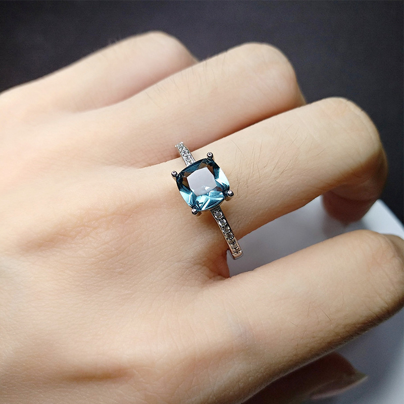 wish New European and American Hot Selling Four Claw Sapphire Moissanite Diamond Ring Engagement Square Ring Color Treasure Full Diamond Ring
