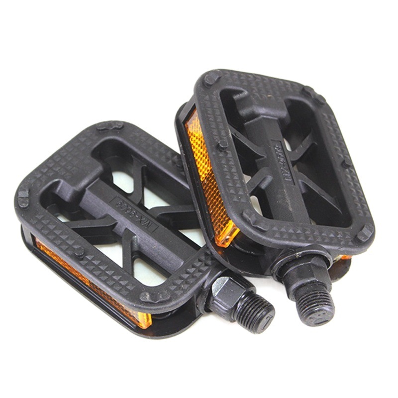 Bicycle mountain bike pedal plastic pedal exercise bike dynamic bicycle ordinary electric car plastic pedal accessories