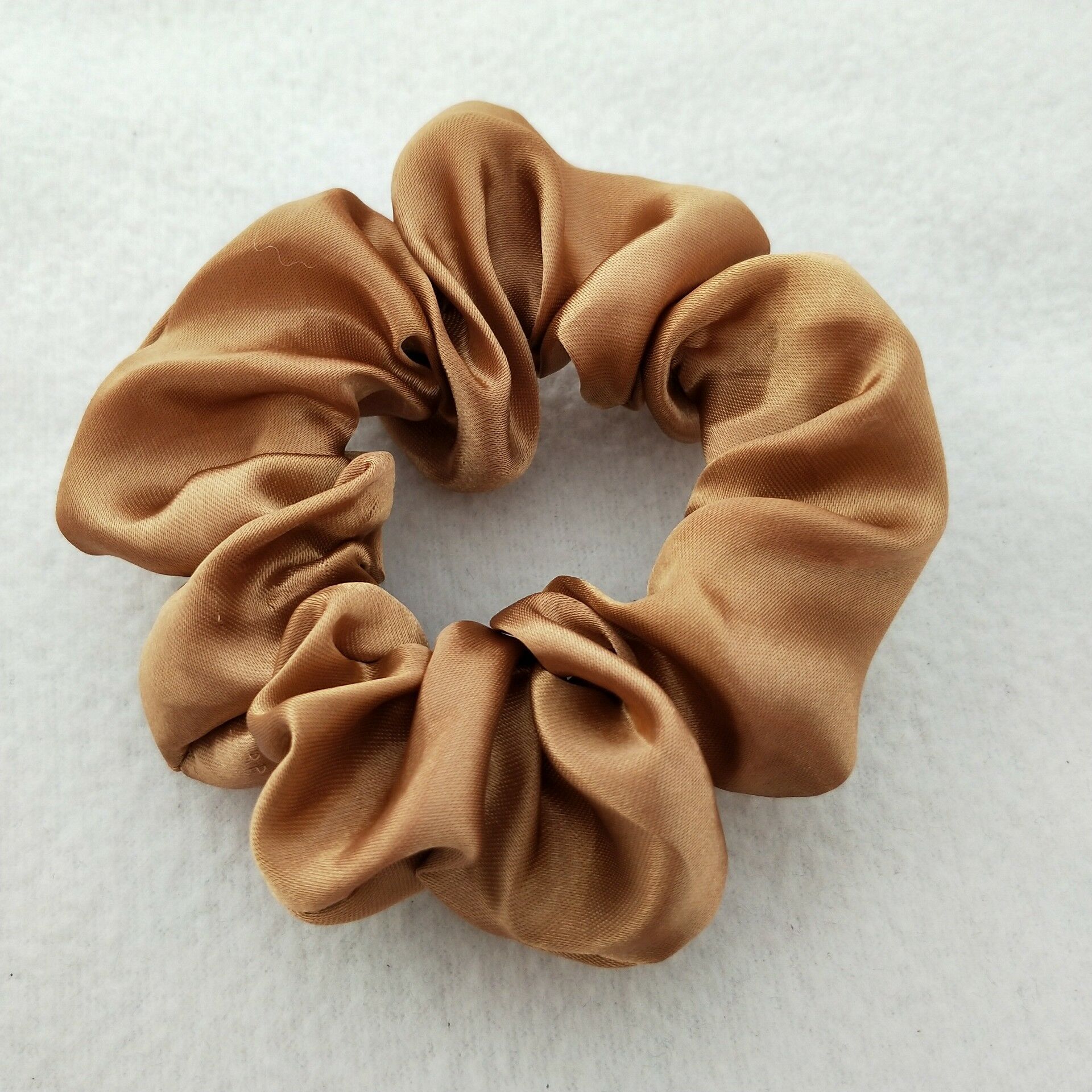 Picture of Cross-Border Amazon Satin Fabric Satin Scrunchie for Women, High-End Bun Hair Tie