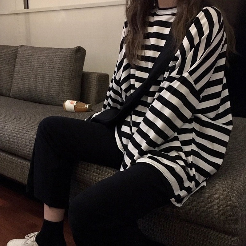Autumn 2025 New Harajuku Style Ins Trendy Black and White Stripe Early Autumn Loose Long Sleeve T-Shirt Female Student Top
