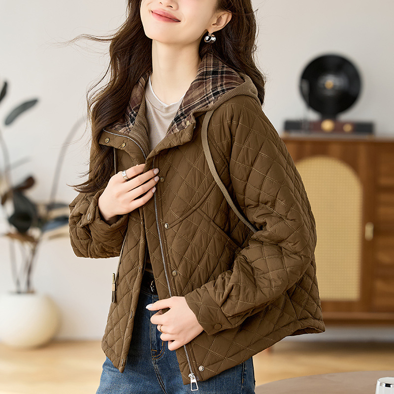 Early Winter Thick Coat Cotton-padded Jacket Women's 2024 New Short Style Small Styliky Lightweight Rhombic Cotton-padded Coat Coat