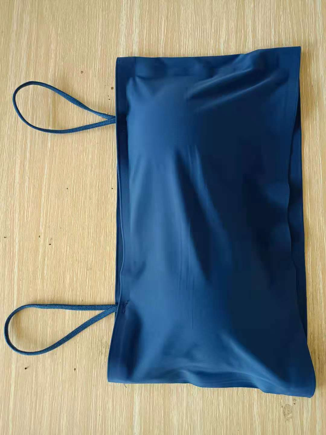 Picture of Ice Silk One-word Wrap Chest Anti-slip Underwear Girls Sexy Strapless Bottoming Sling Small Vest Women's Inner Wear Thin