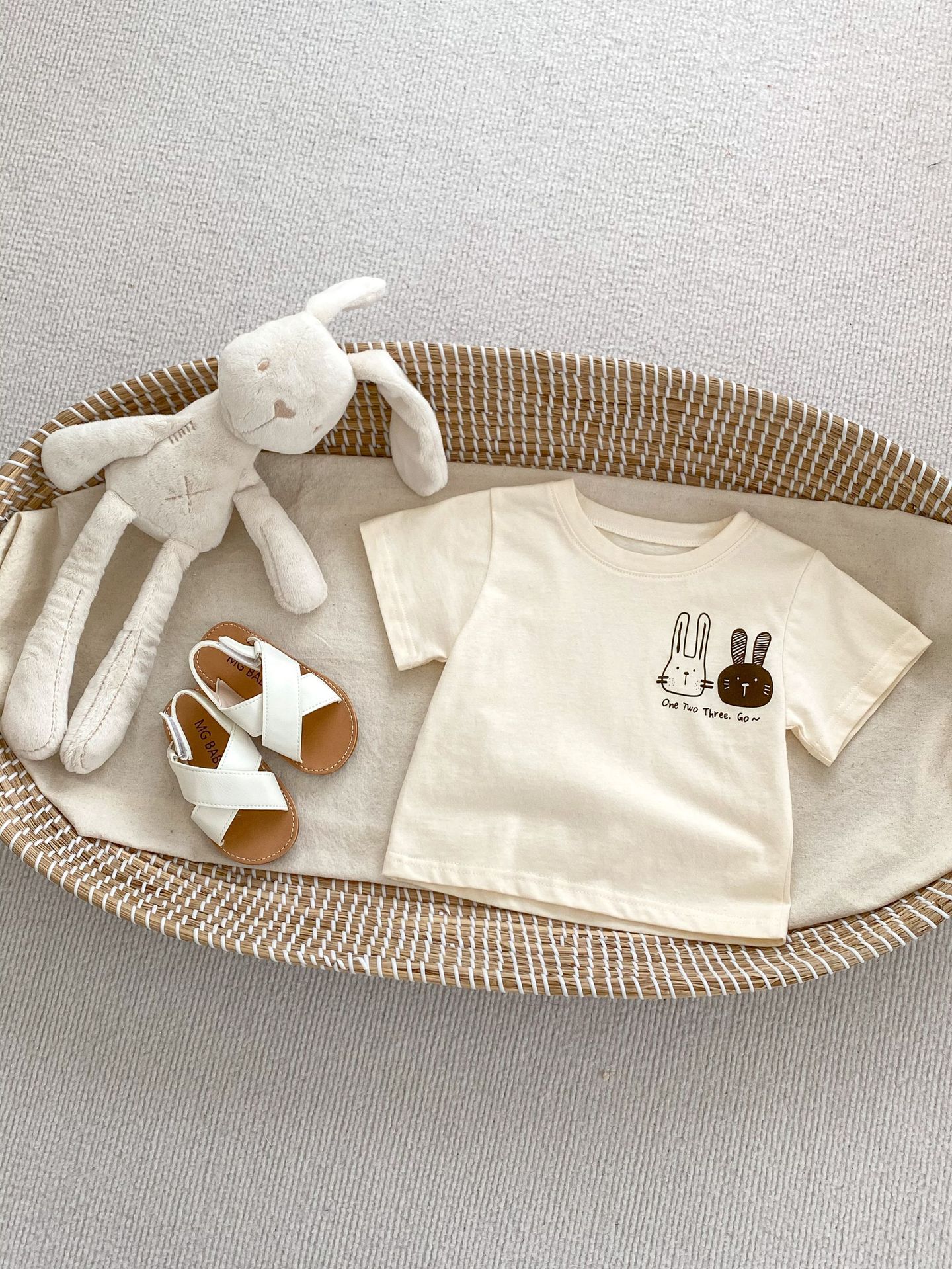 Picture of Baby Clothes Short-sleeved T-shirt New Style Summer 1-3 Years Old Baby Girl Base Shirt Thin Rabbit Print All-match Top