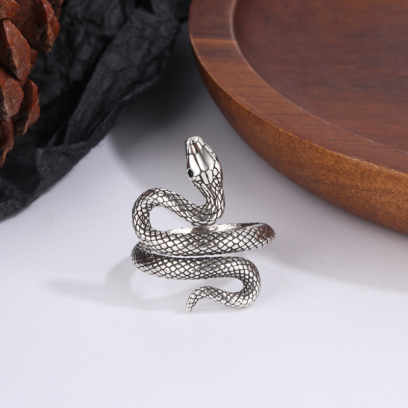 New Retro Silver Green Eyes Winding Snake Ring Trend Fashion Personalized Ins Cold Style Simple Distressed Ring