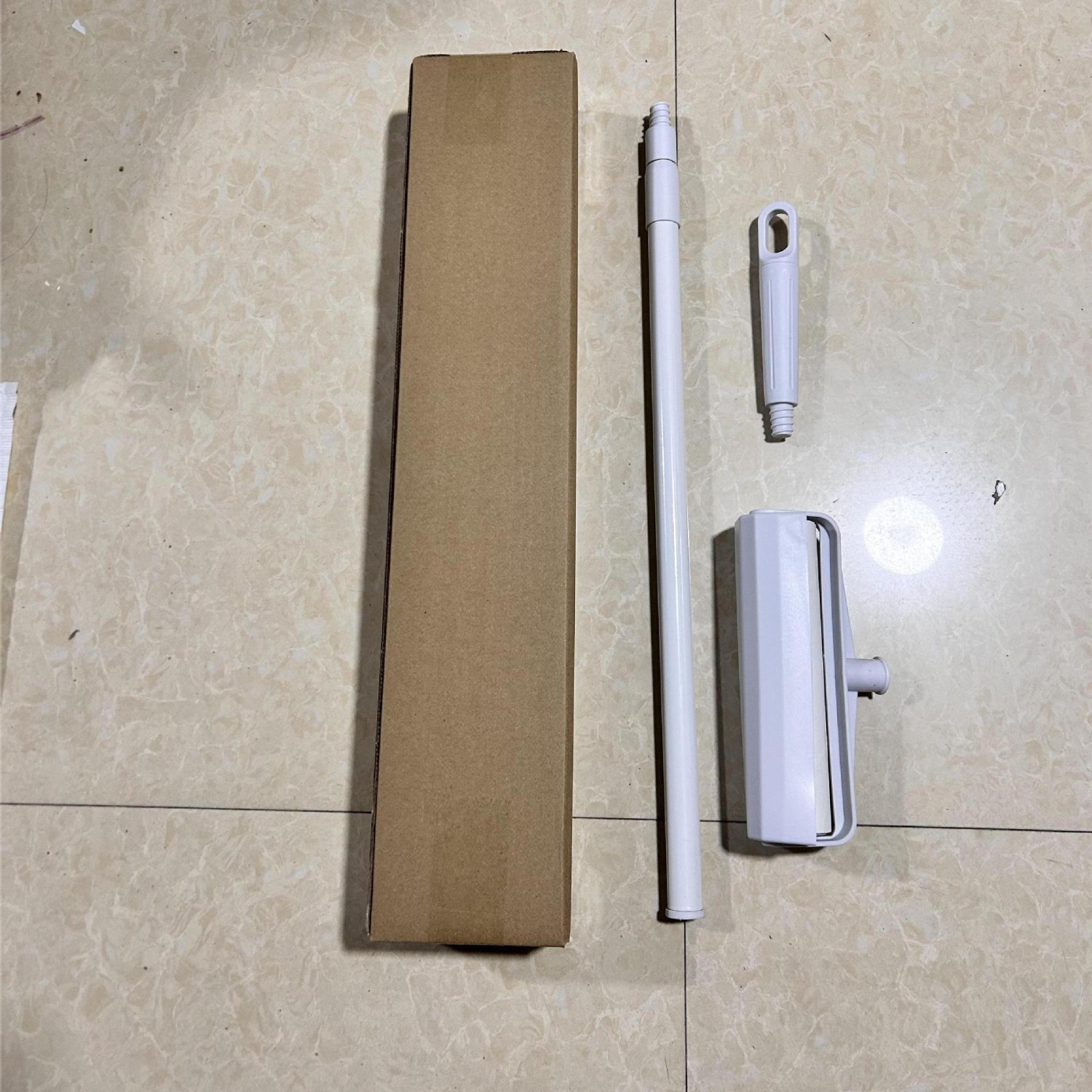 Picture of Hair Stick Roller Long Pole Telescopic Hair Stick Brush Clothing Roller Brush Hair Stick Remover Tear-Off Paper Mop Dust Removal Roller