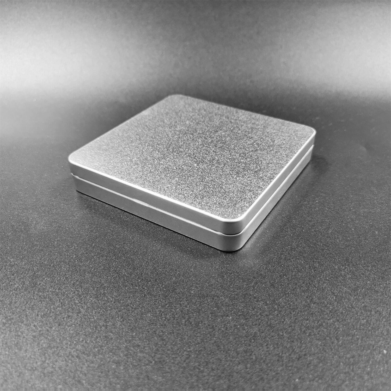 Picture of Square Iron Box Packaging in stock Silver White Push-pull Flip Instagram Small Iron Box with Window Opening Tinplate Box Iron Box