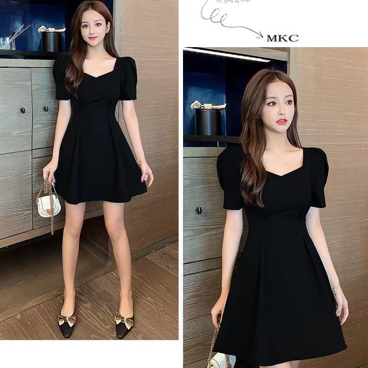French Style Cared Machine Backless Square Collar Bubble Sleeve Red dress Women's 2024 Tight Waist Slimming Elegant Age-reducing Skirt