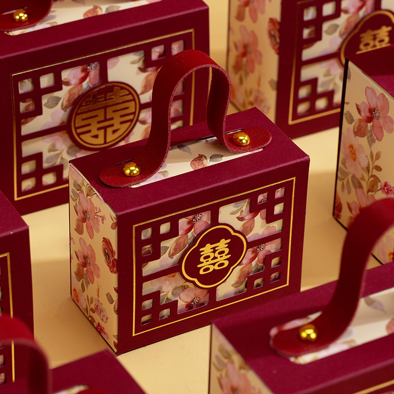 Picture of Wedding candy box Chinese wedding candy box wholesale engagement portable candy bag creative candy packaging empty box
