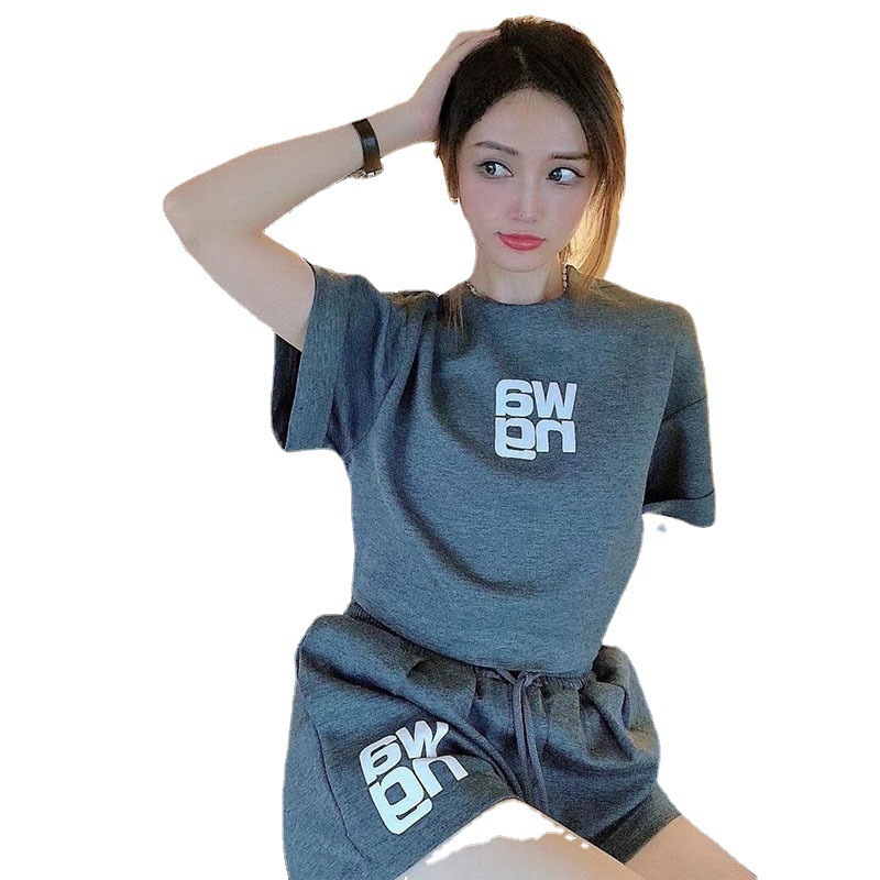 Picture of 2022 Spring and Summer New Korean Style Casual Sports Suit Women's Short Top Loose Slim Student Running Two-Piece Set