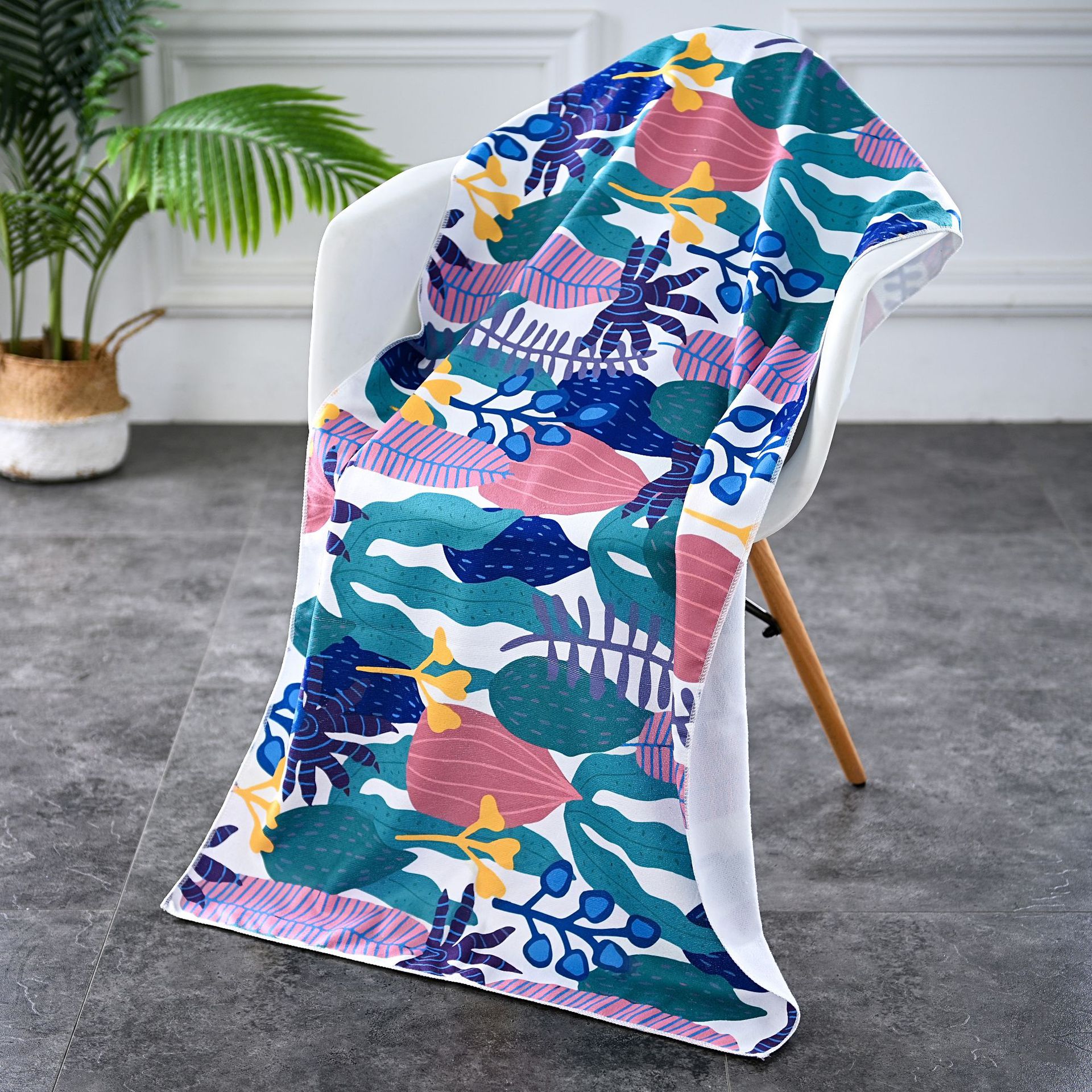 Picture of Spot wholesale microfiber beach towel foreign trade digital heat transfer easy absorbent swimming shawl printing bath towel