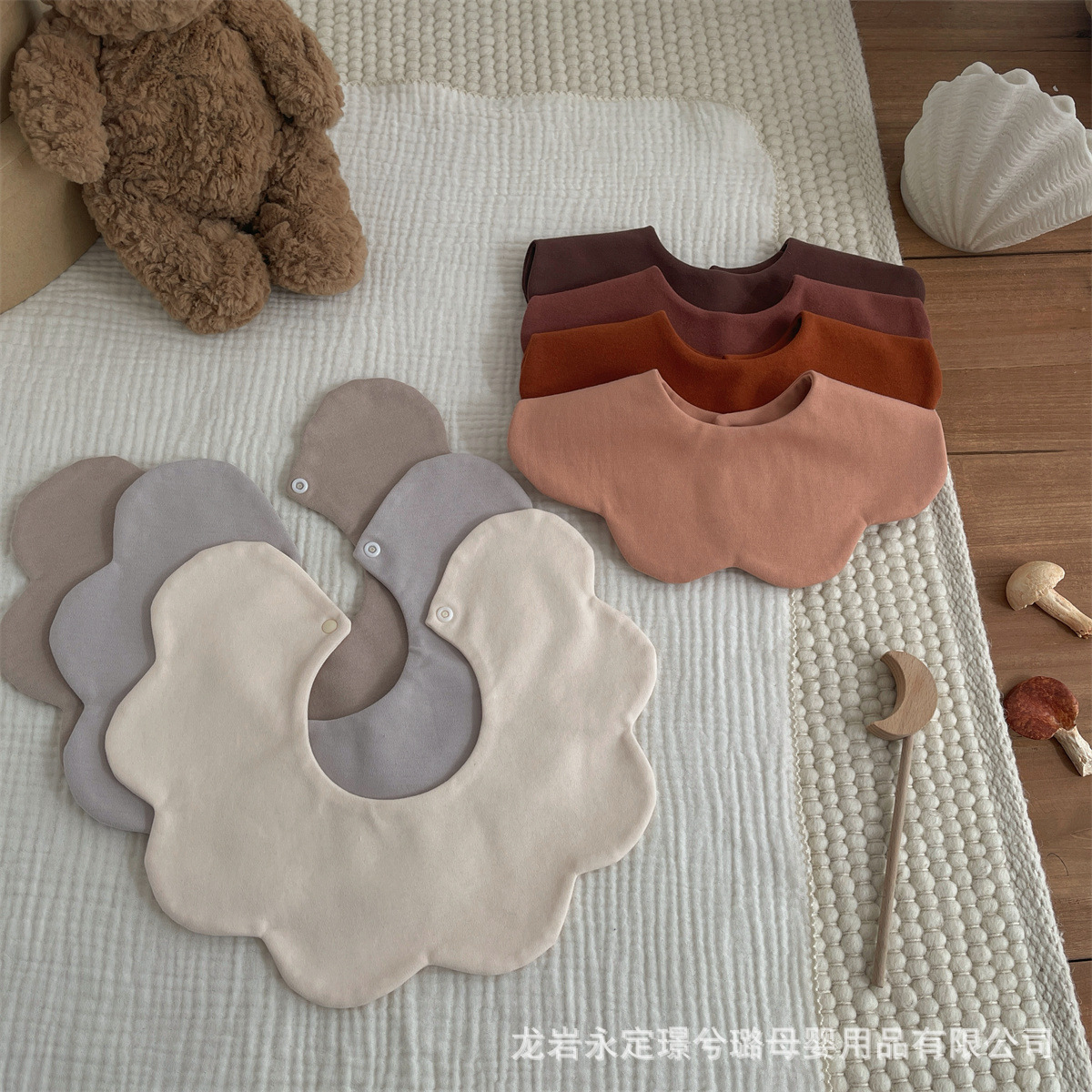 Picture of Korean version of Morandi solid color baby saliva towel cotton petal bib double-sided solid color bib
